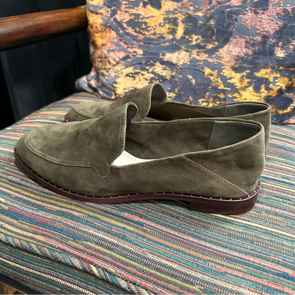 Vince Camuto “Cretinian” Olive Green Suede Loafers – 8.5 - Picture 6 of 12